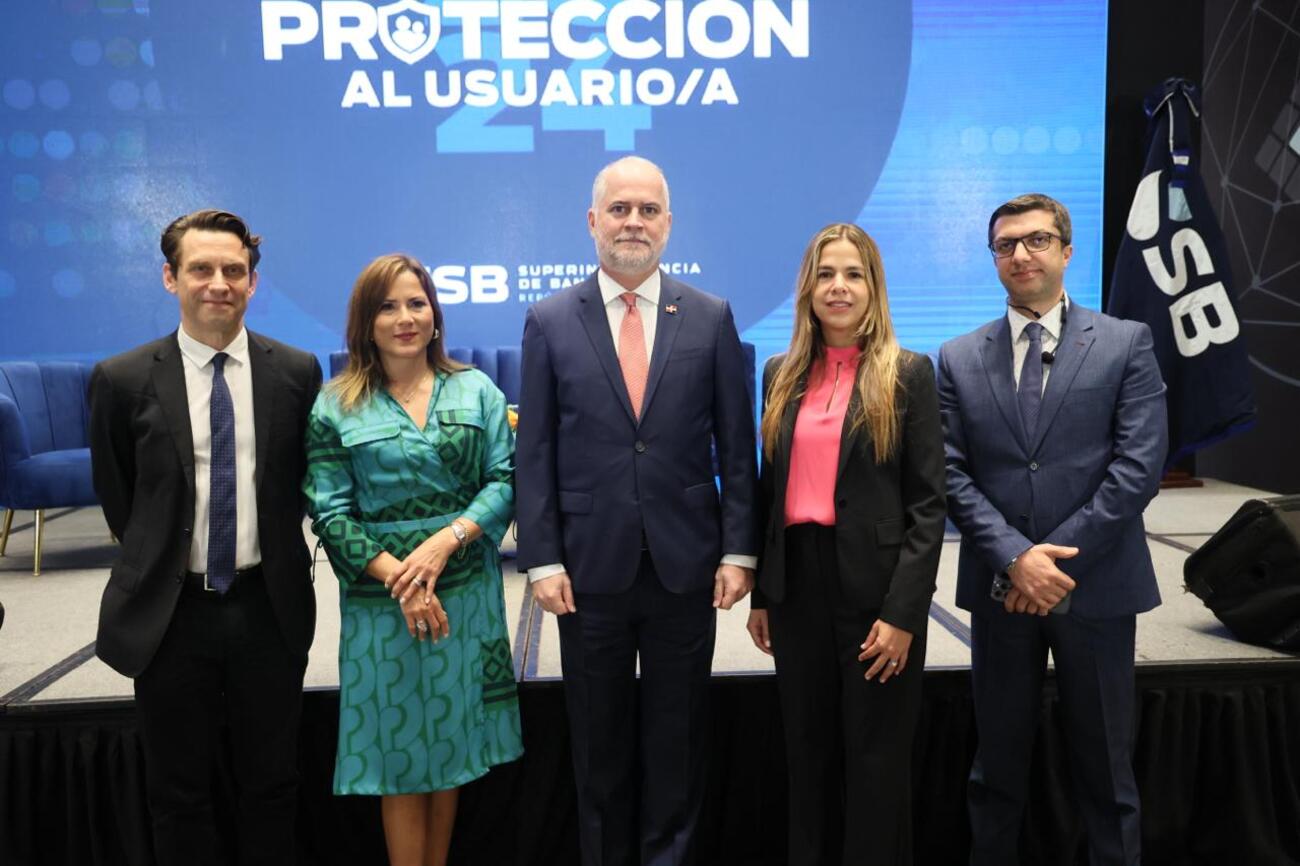 Expertos destacan efectividad del marco de protección a usuarios financieros en República Dominicana