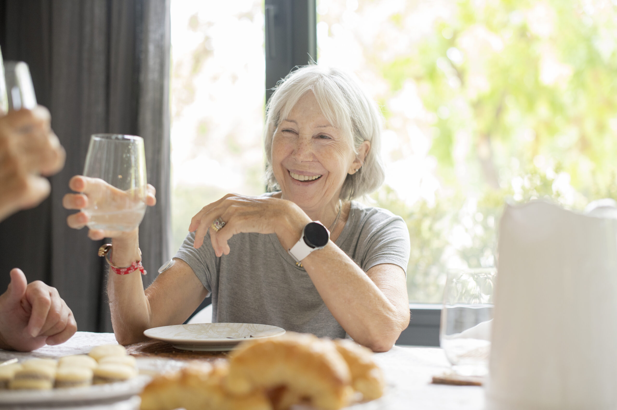 Samsung y Ellie Care se unen para mejorar la calidad de vida de los adultos mayores – Samsung Newsroom Argentina