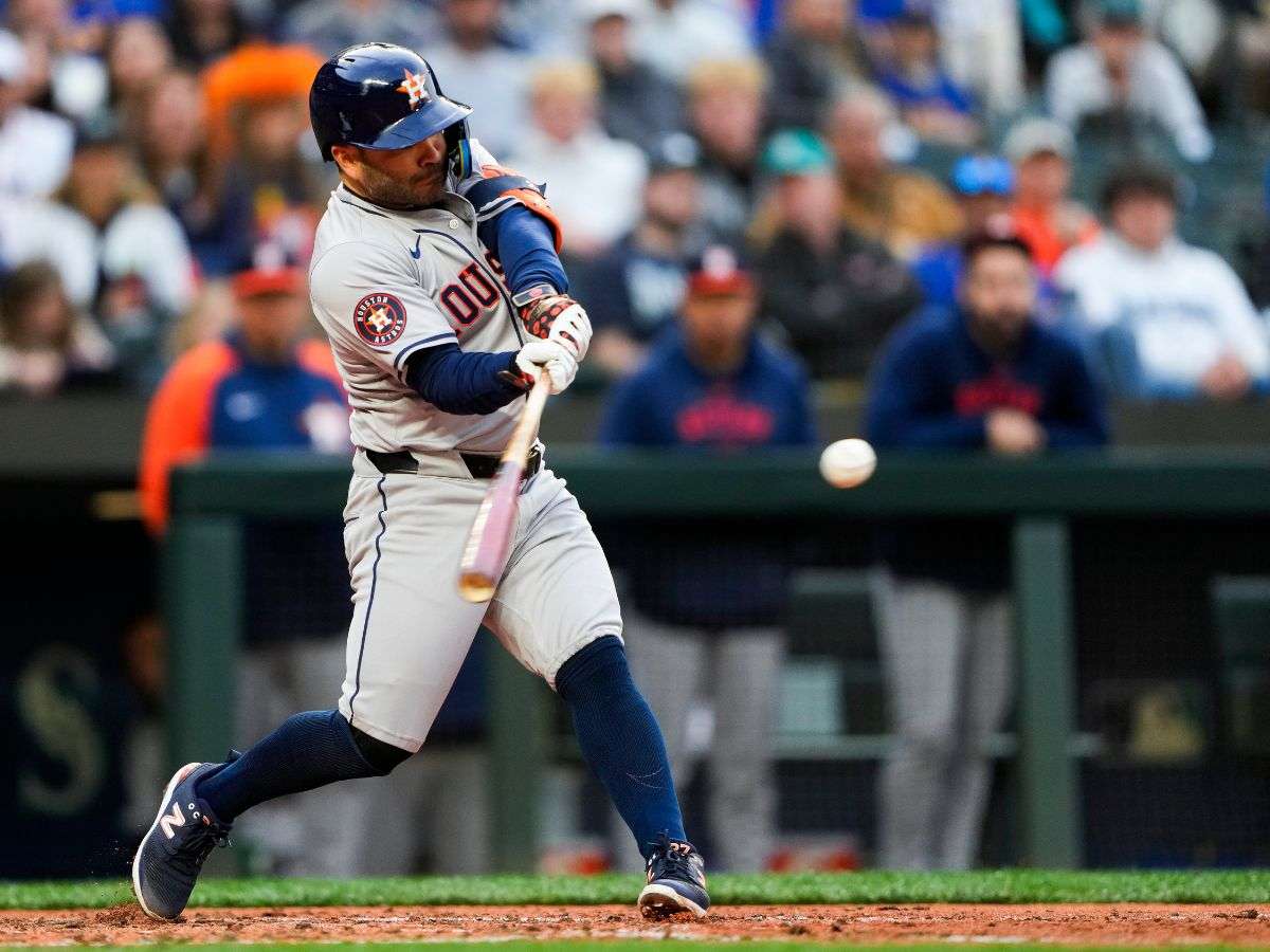 José Altuve igualó la marca de Chase Utley