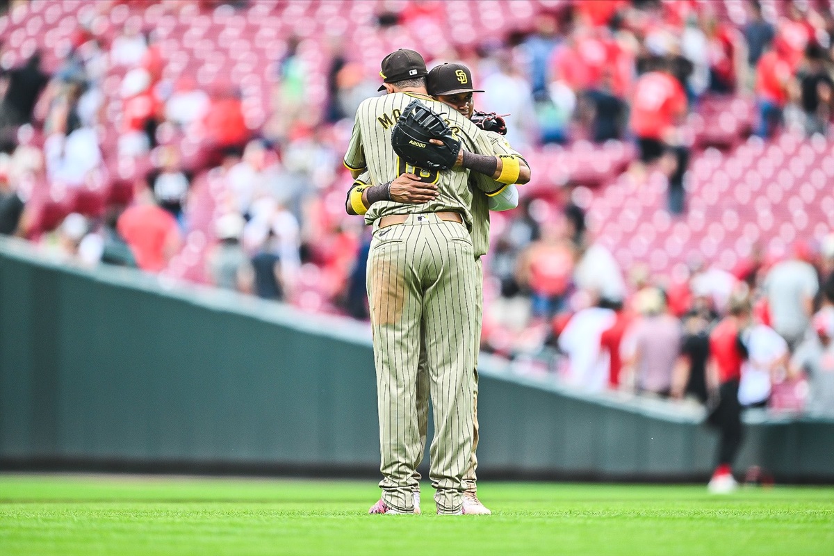 Luis Arráez aprieta a Shohei Ohtani y Salvador Pérez sigue al frente en la Americana