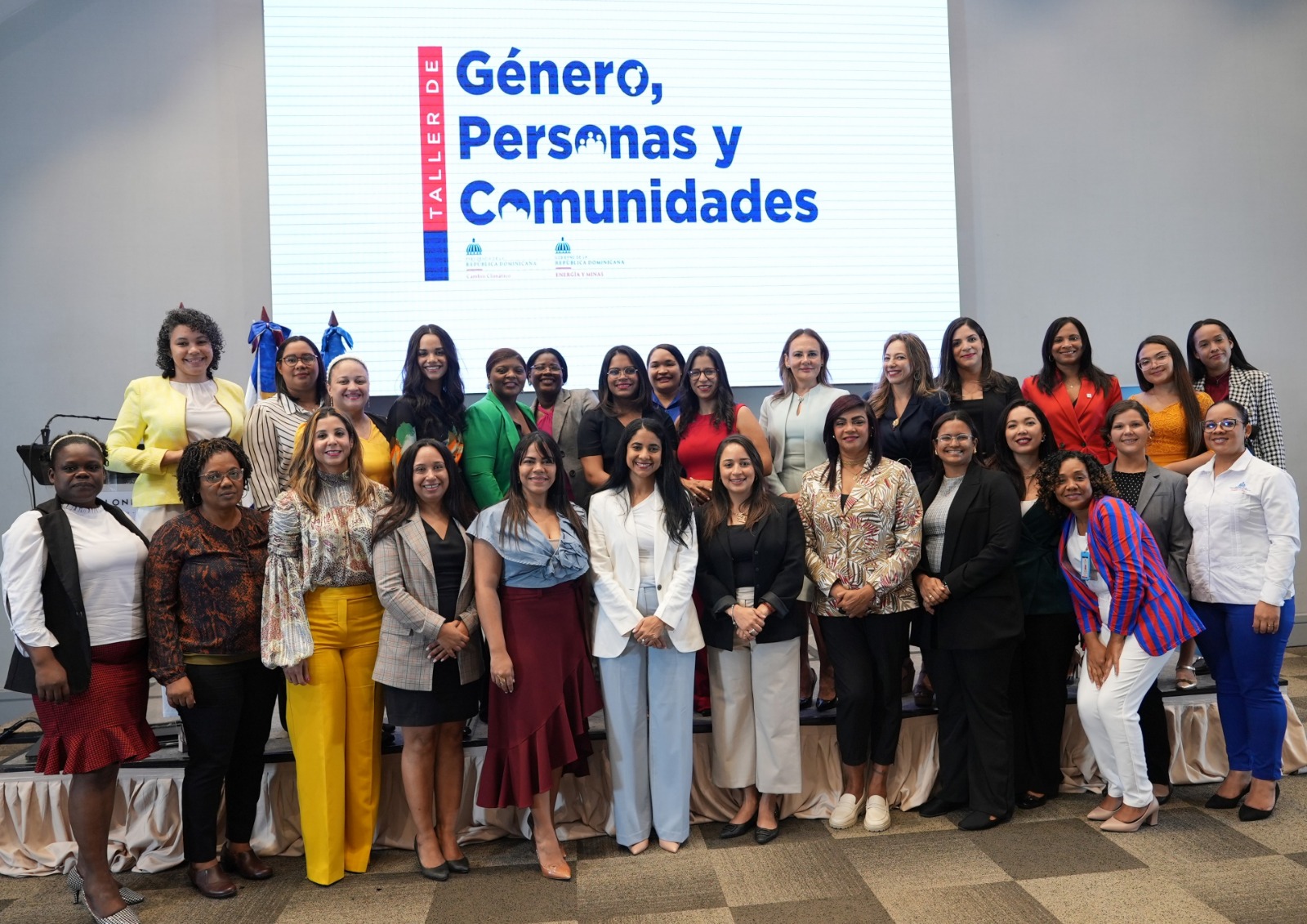 MEM destaca participación de la mujer en transición energética en “Taller de género, persona y comunidades”