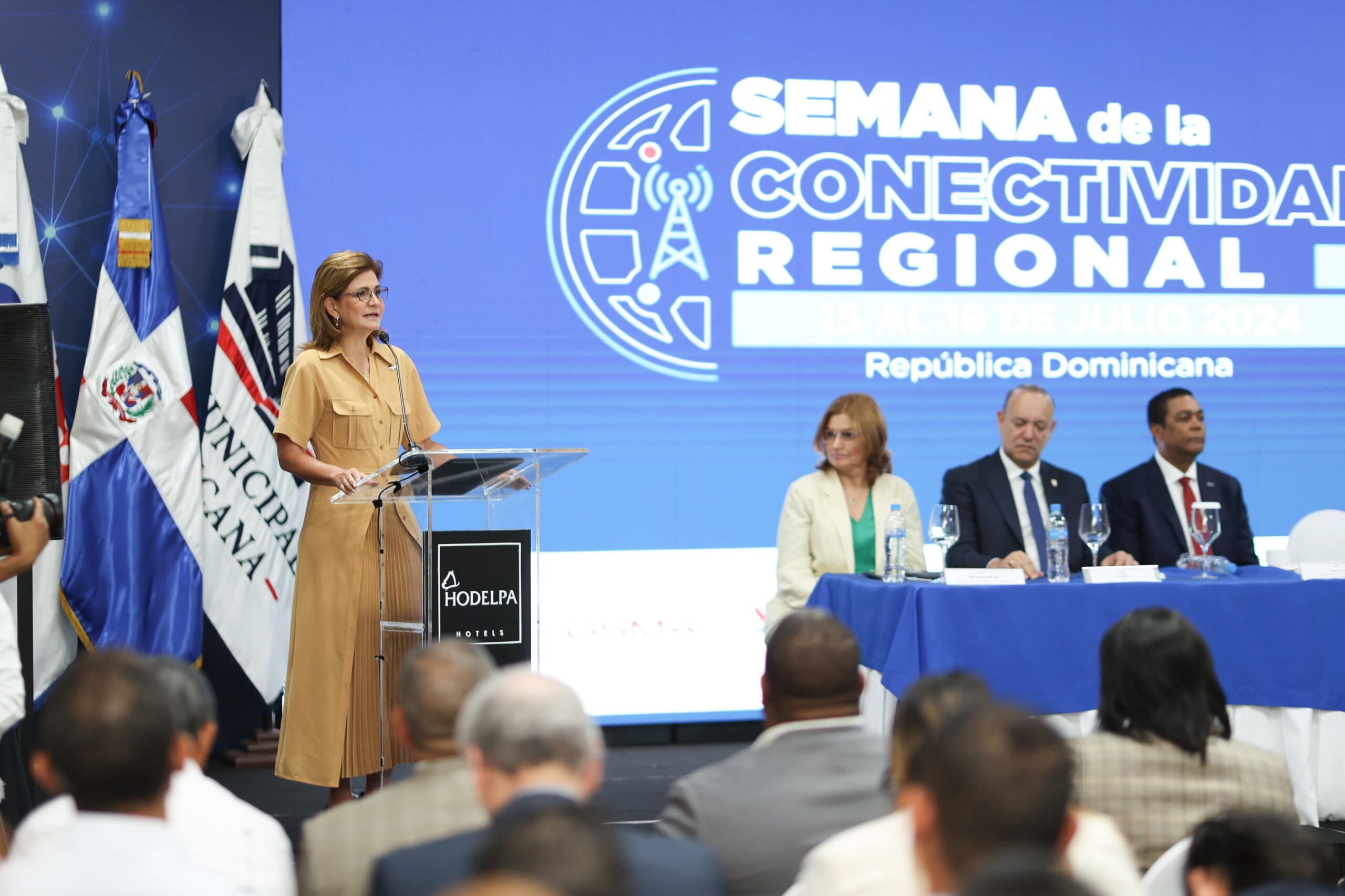 Raquel Peña da inicio a la Semana de la Conectividad Regional; autoridades pactan construir ciudades más inteligentes y sostenibles usando las tecnologías digitales