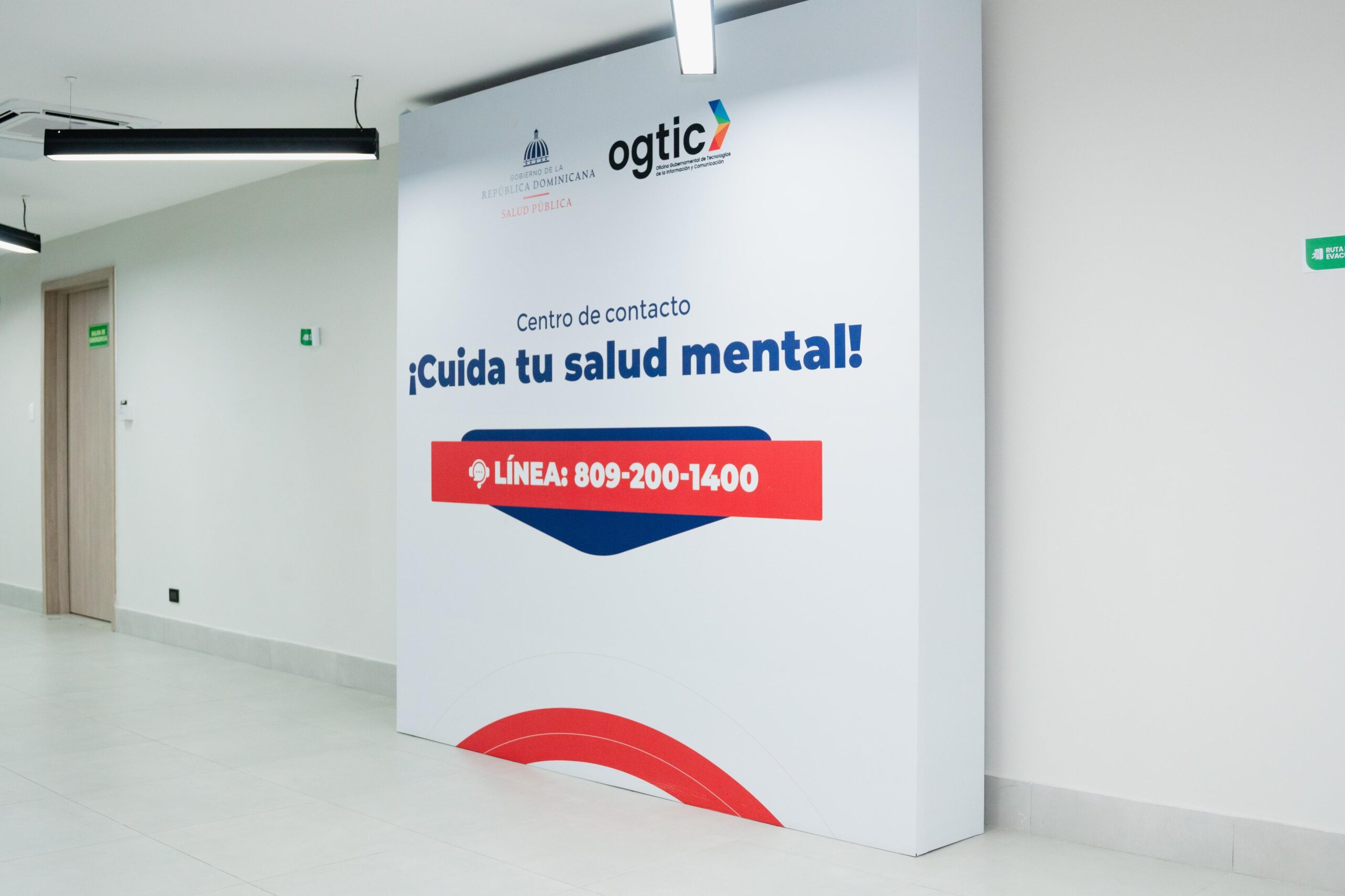 Ministerio de Salud y primera dama anuncian ampliación de horario del Centro de Contacto “Cuida tu Salud Mental”