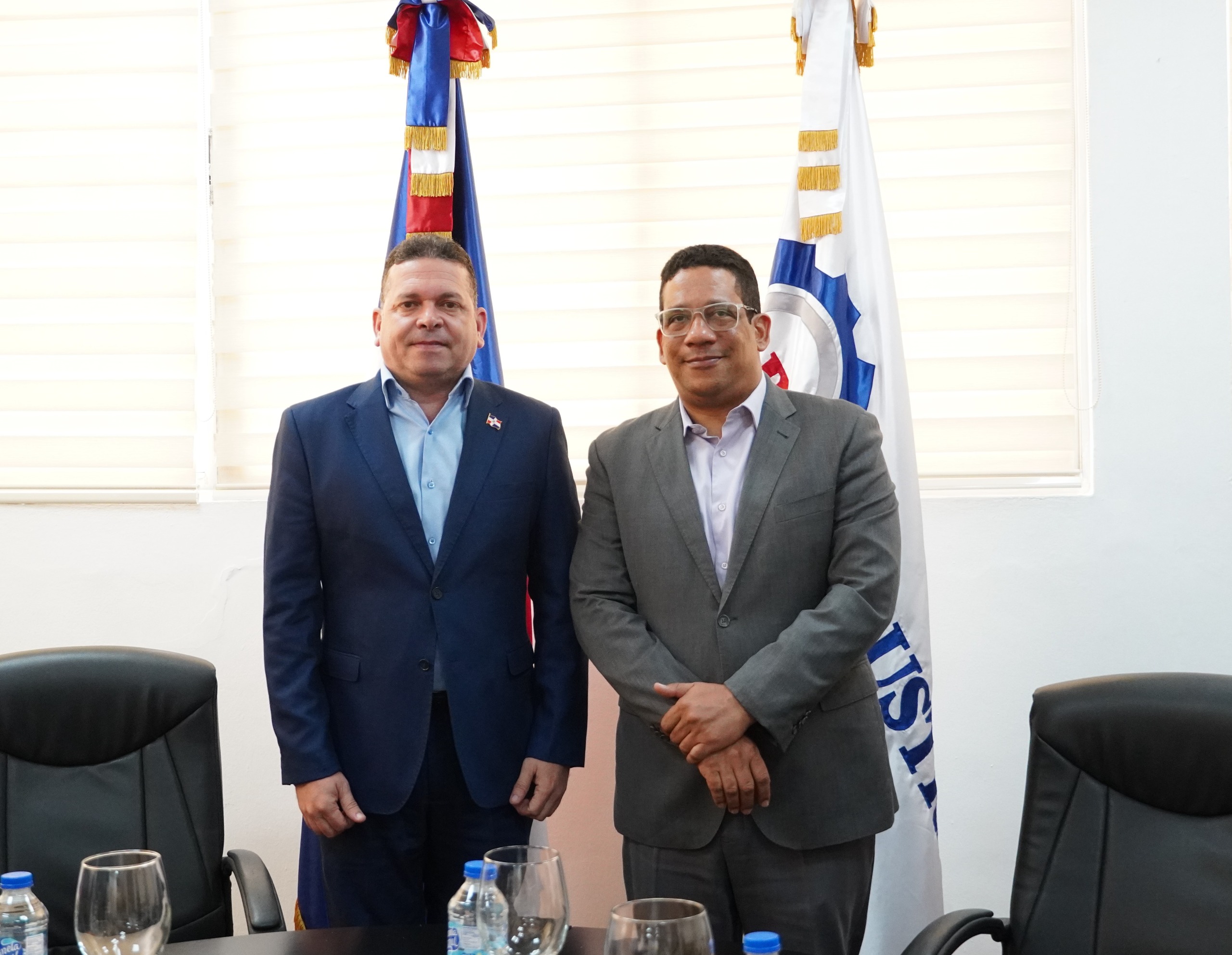 Director de Proindustria agradece a Carlos Pimentel y a su equipo, tras fructífera reunión durante taller de formación