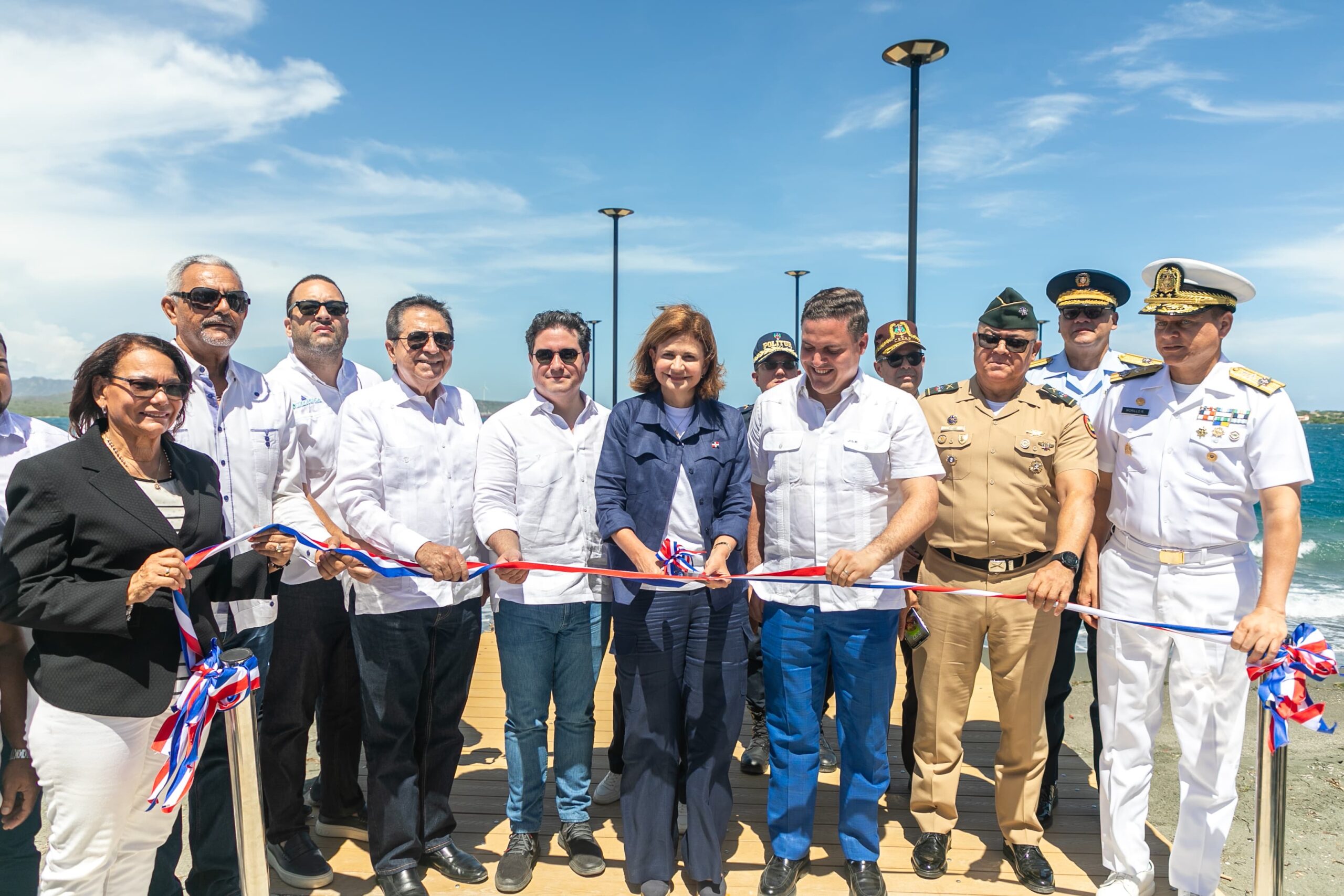 Vicepresidenta Raquel Peña inaugura muelles de pescadores en Pedernales y Baní; supervisa Proyecto de Desarrollo Turístico de Cabo Rojo