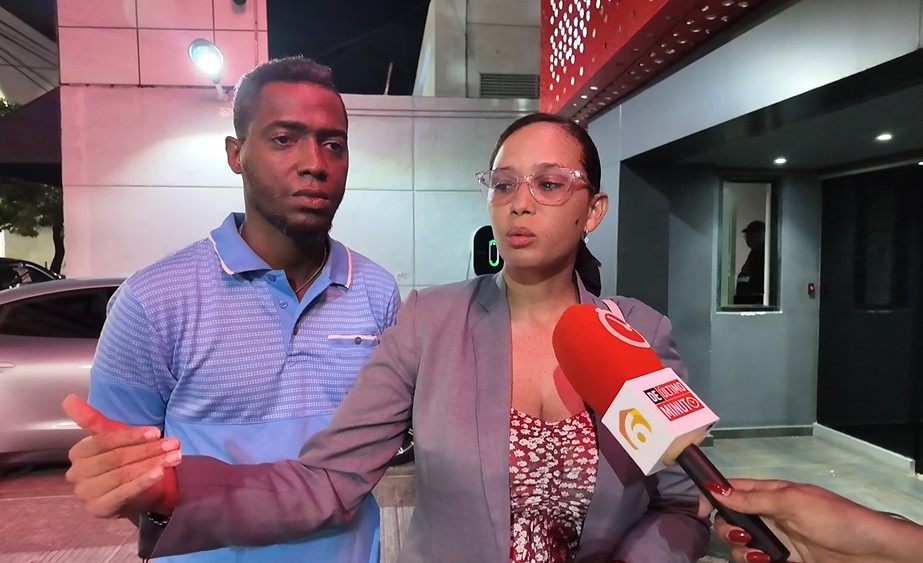 Familia de agente policial denuncia irregularidades en su arresto y posible conflicto de intereses