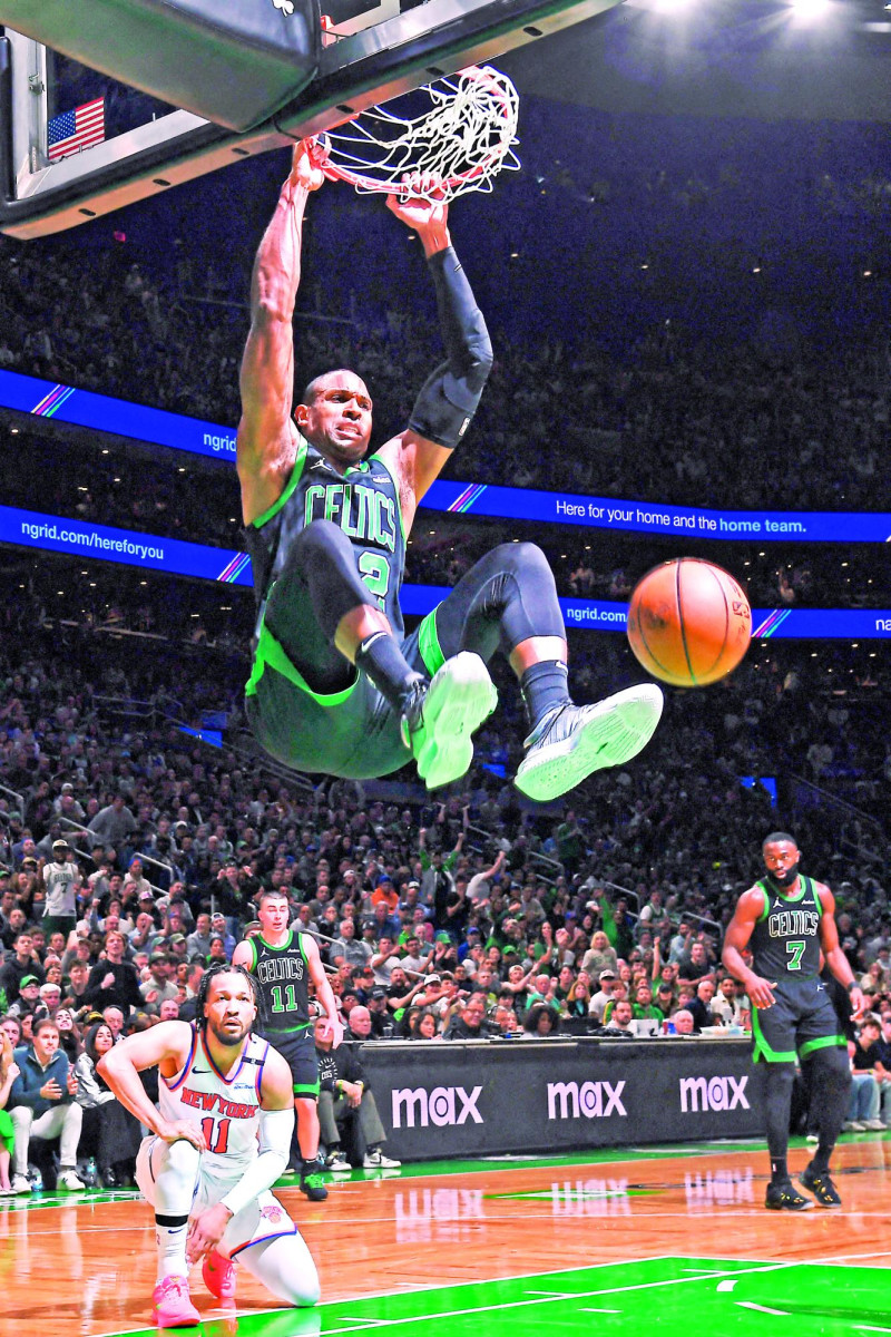 Derrick White anota 34 puntos y los Celtics se mantienen con vida en serie de playoffs
