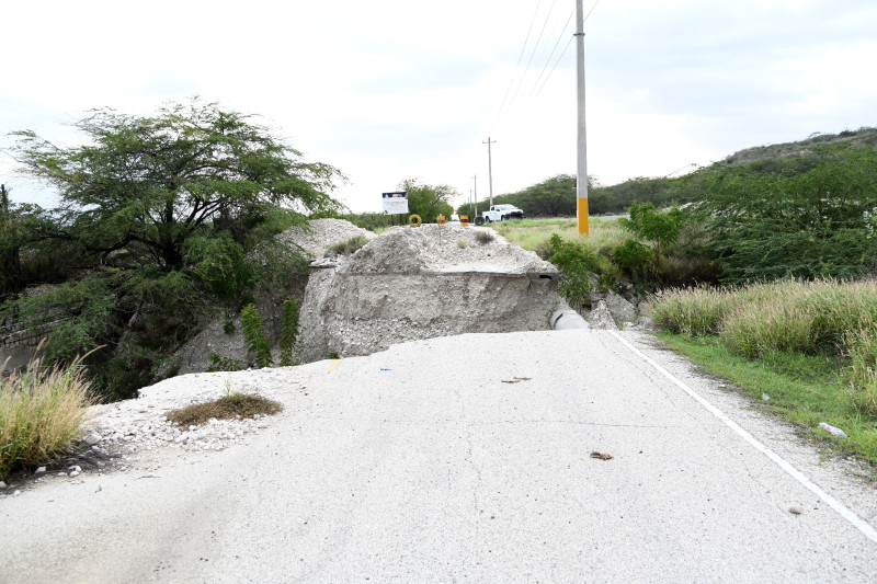 Carreteras de Neiba y Jimaní están partidas en dos