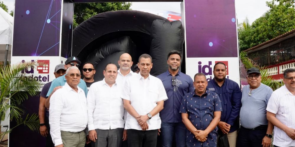 Indotel lleva Domo Inmersivo a Montecristi; ciudadanos se sumergen en experiencia tecnológica