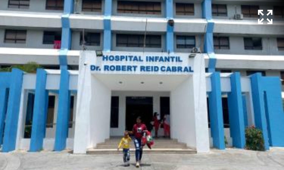 Madrugar por una atención médica: el día a día en los hospitales públicos