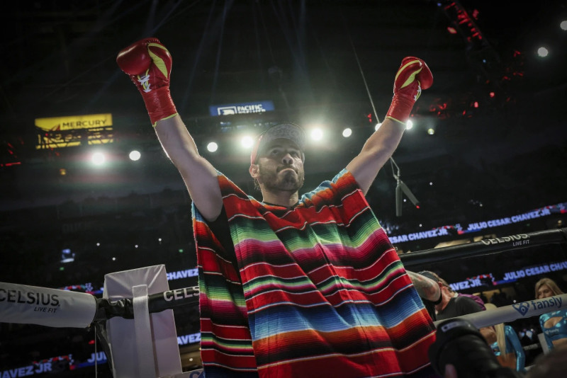 El boxeador mexicano Julio César Chávez Jr. arrestado por ingreso ilegal a EEUU. Será deportado
