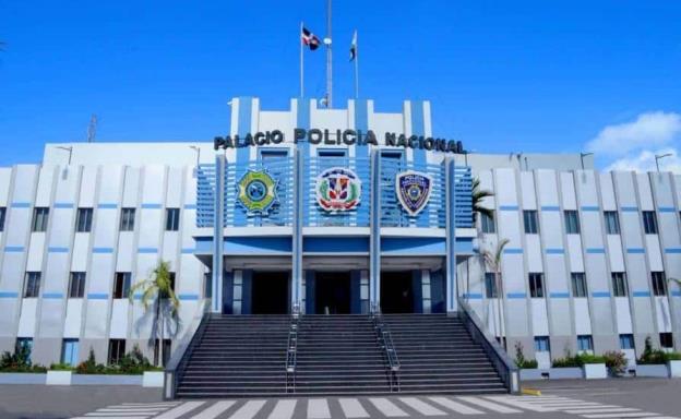 Policía apresa a 14 por una orgía en un apartamento en la Ciudad Colonial