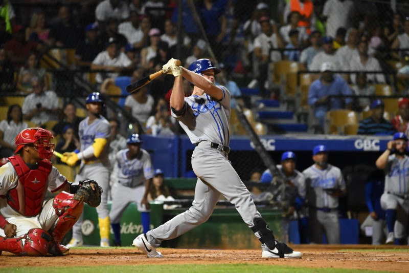  El Licey vuelve a derrotar al Escogido apoyado en una tórrida ofensiva