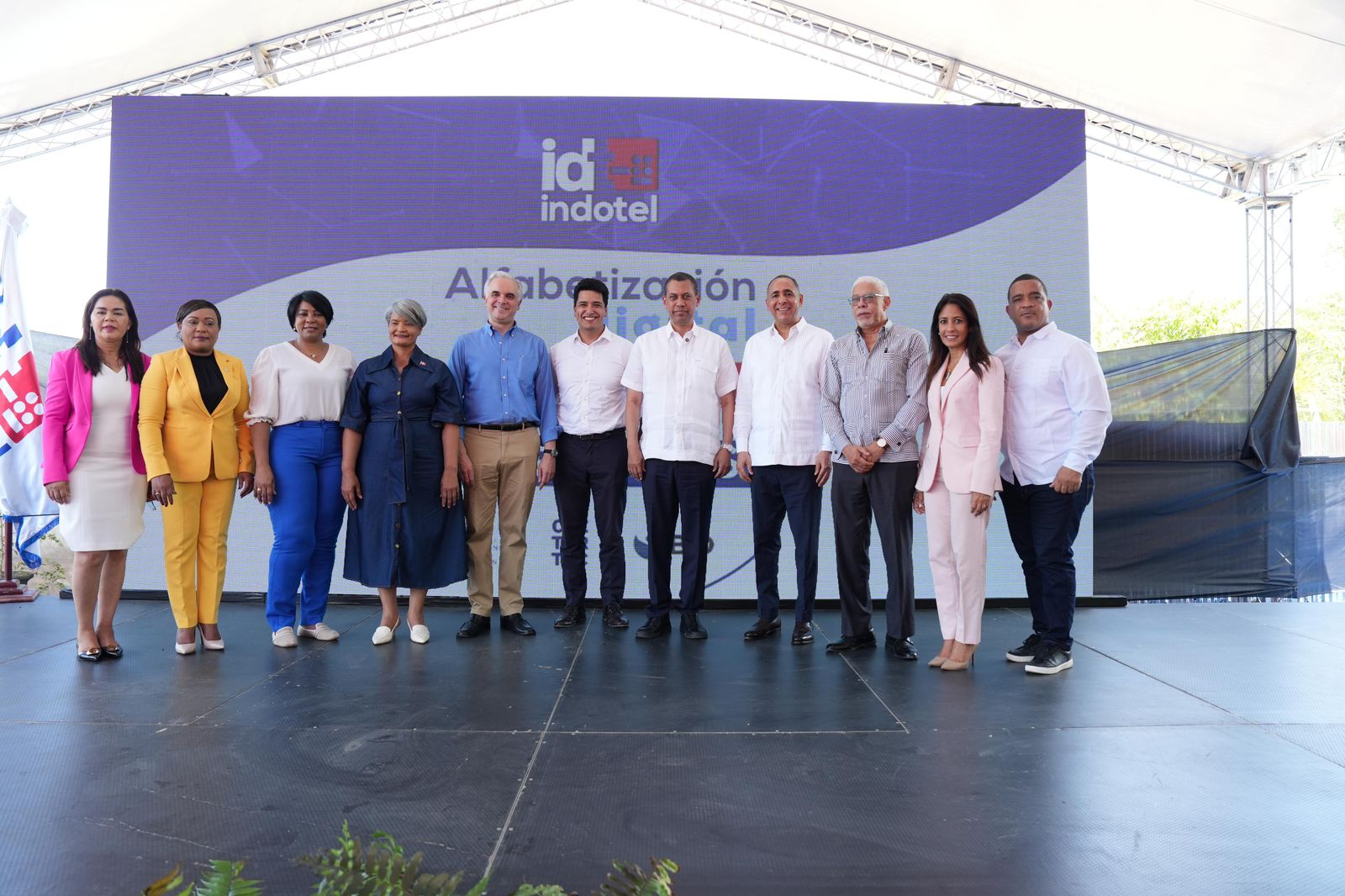 INDOTEL lanza programa de alfabetización digital para 100,000 personas