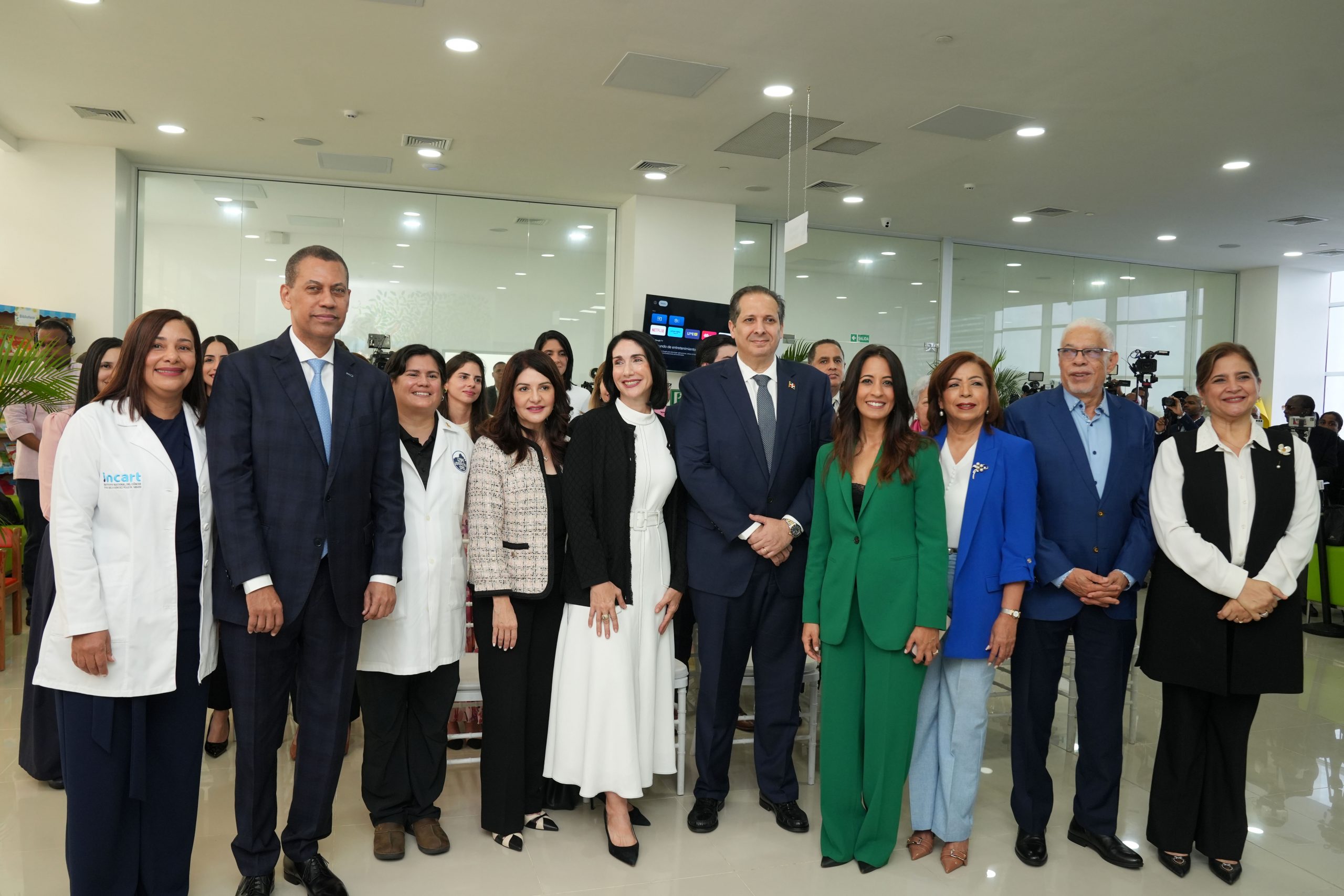 INDOTEL conecta unidad de Oncología Pediátrica del INCART; niños podrán acceder a internet mientras reciben tratamiento contra cáncer