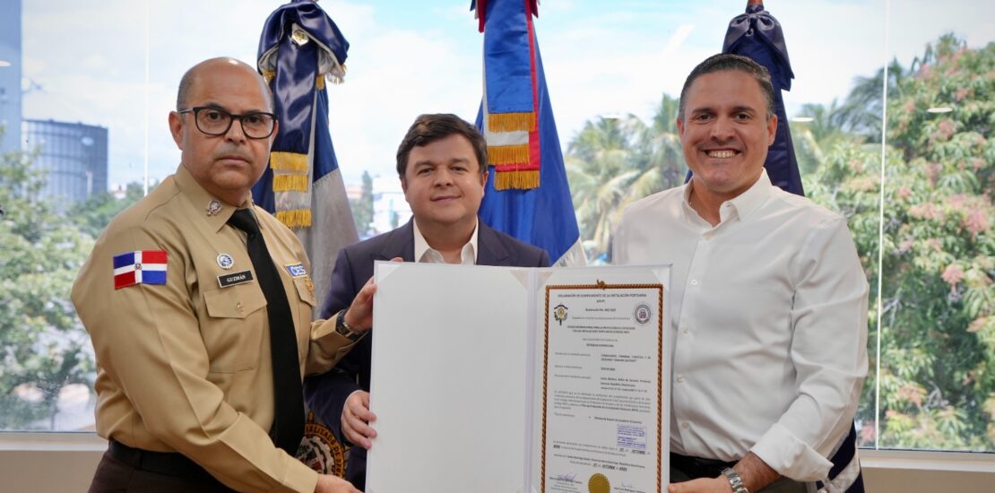 APORDOM y CESEP entregan certificación PBIP a terminal turística y de cruceros Samaná Bayport