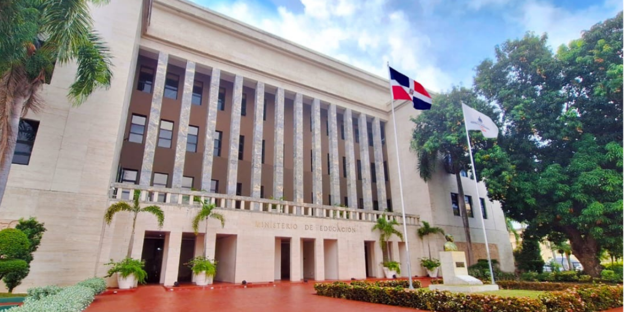 MINERD reitera suspensión de docencia se mantiene mañana en provincias bajo alerta roja