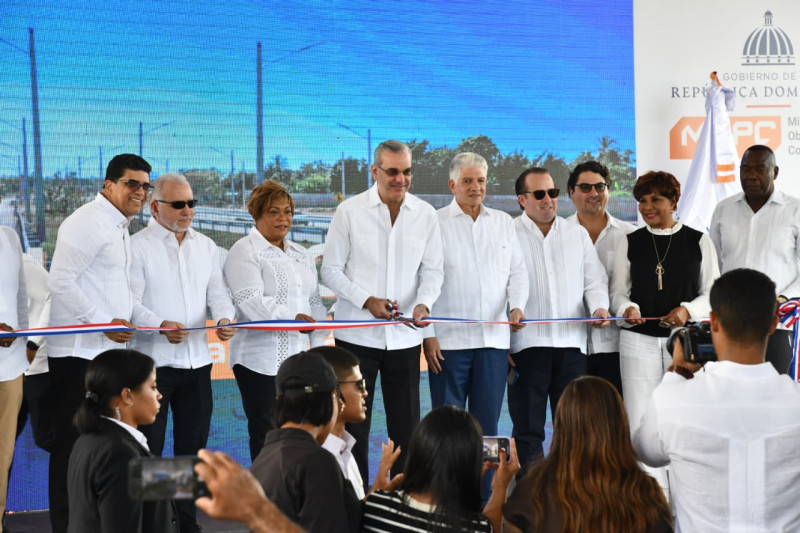 Gobierno inaugura etapa final de la avenida Ecológica