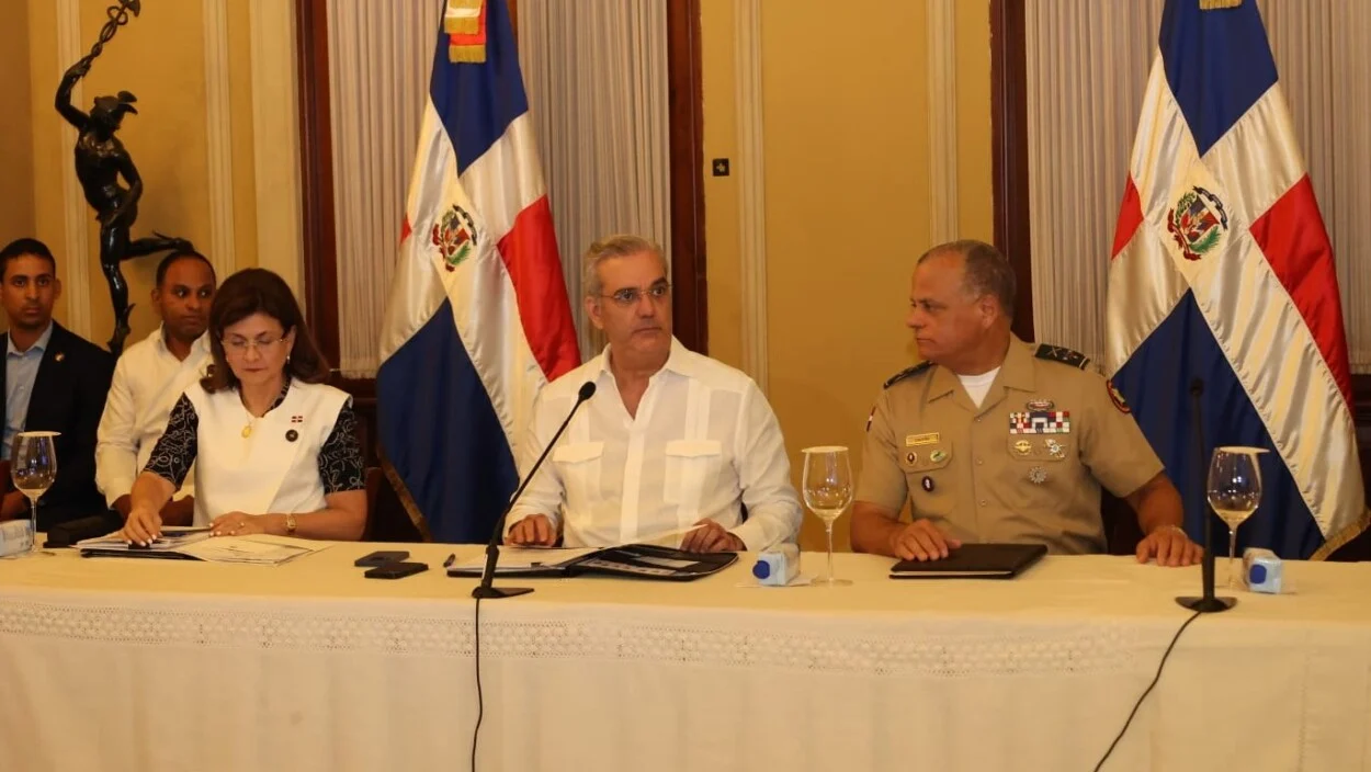 Gobierno se declara en sesión permanente ante alertas por lluvias