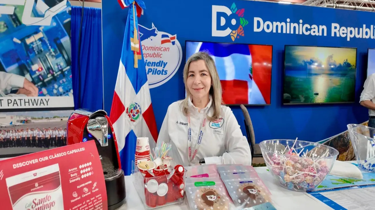 Departamento Aeroportuario destaca potencial del país en feria SUN ‘n FUN 2026