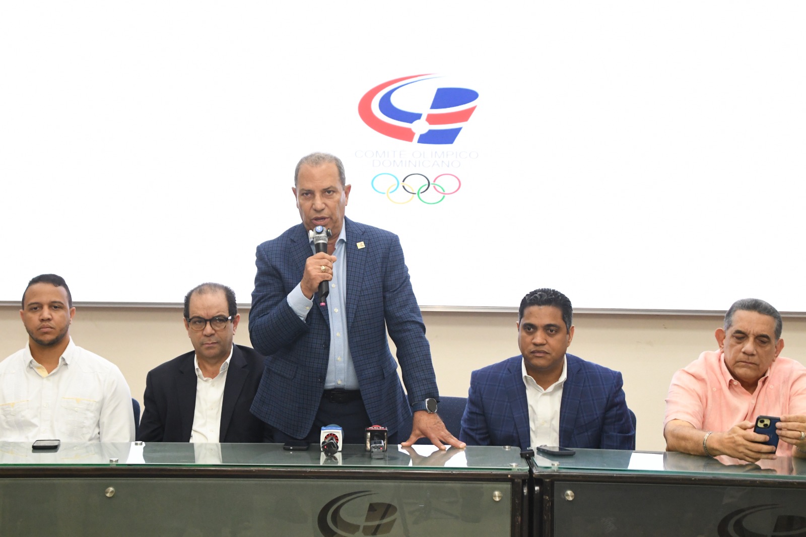 Bautista resalta fondos para preparación de atletas rumbo a los Juegos Santo Domingo 2026