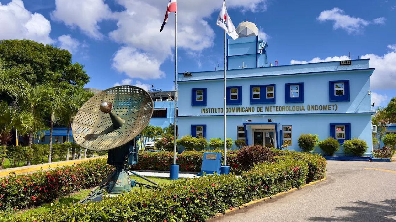 Indomet prevé que continuarán los aguaceros, tronadas y ráfagas de viento este viernes