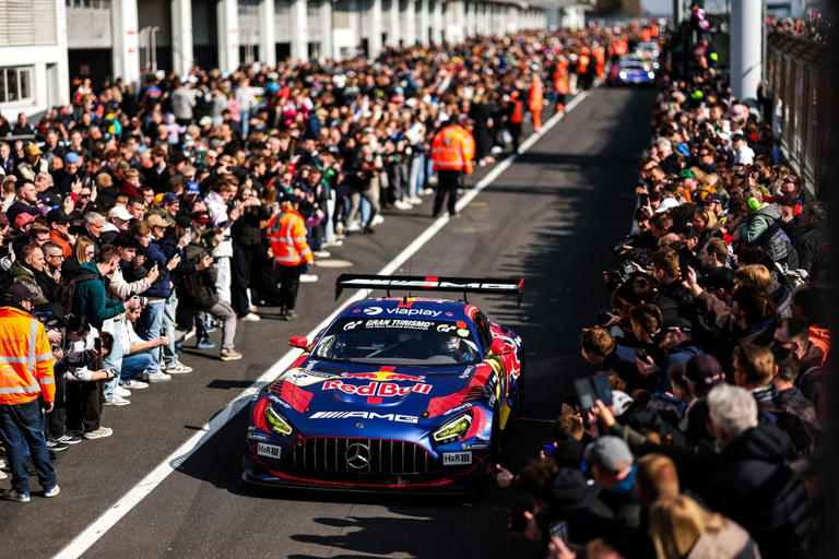 A qué hora y cómo ver a Max Verstappen en las carreras clasificatorias de Nurburgring