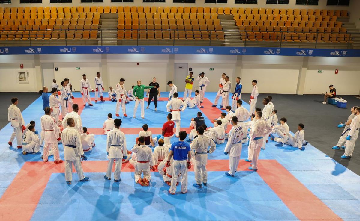 Equipo Karate de RD presenta credenciales en entrenamientos de 144 clasificados para Juegos