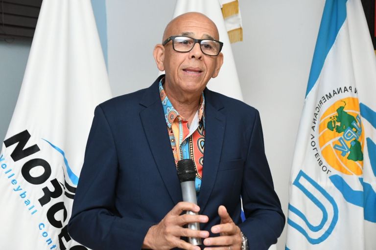 Curso introduce inteligencia artificial al entrenamiento deportivo dominicano