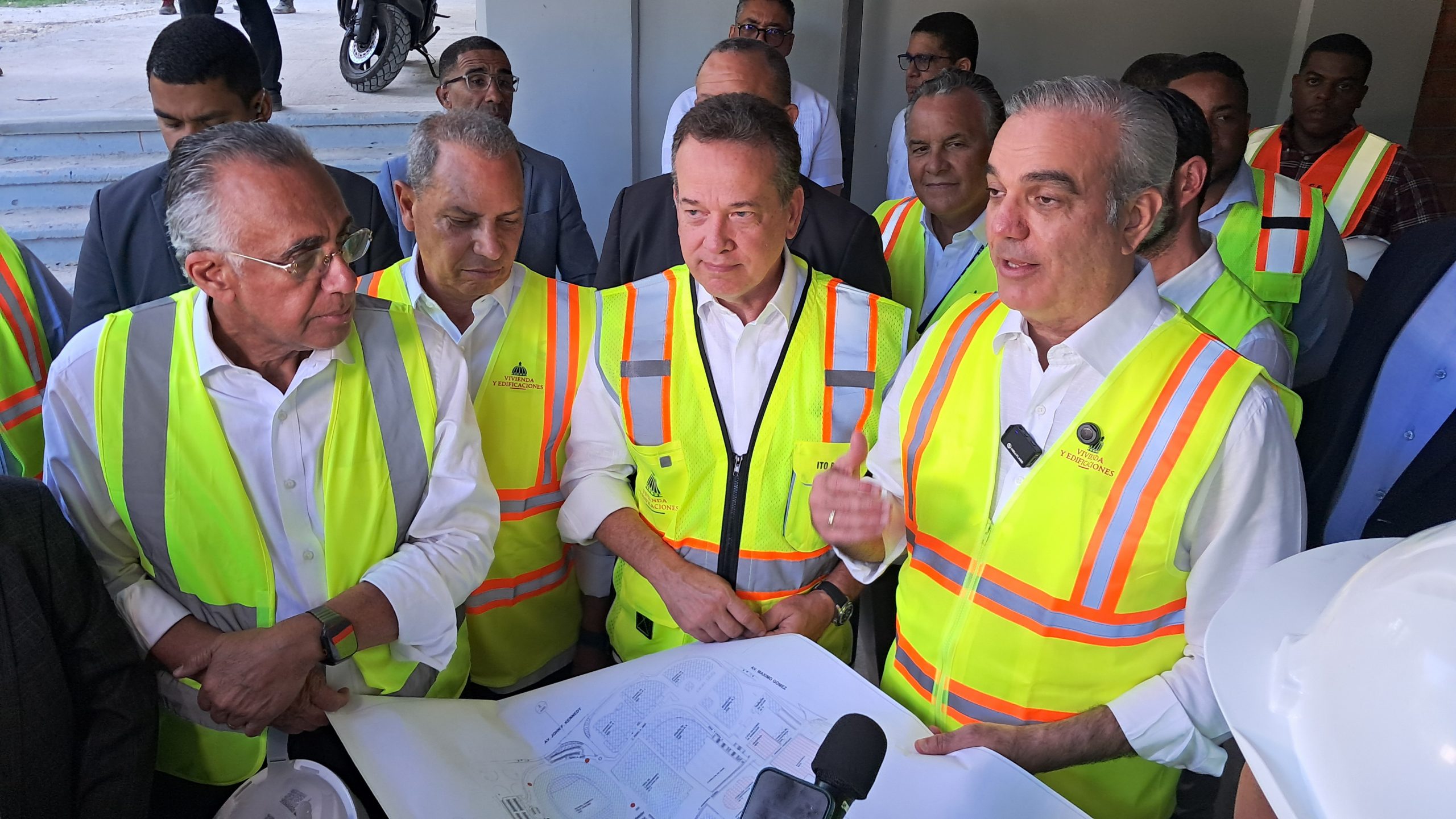 Abinader informa instalaciones para JJCC 2026 están en un 90 por ciento