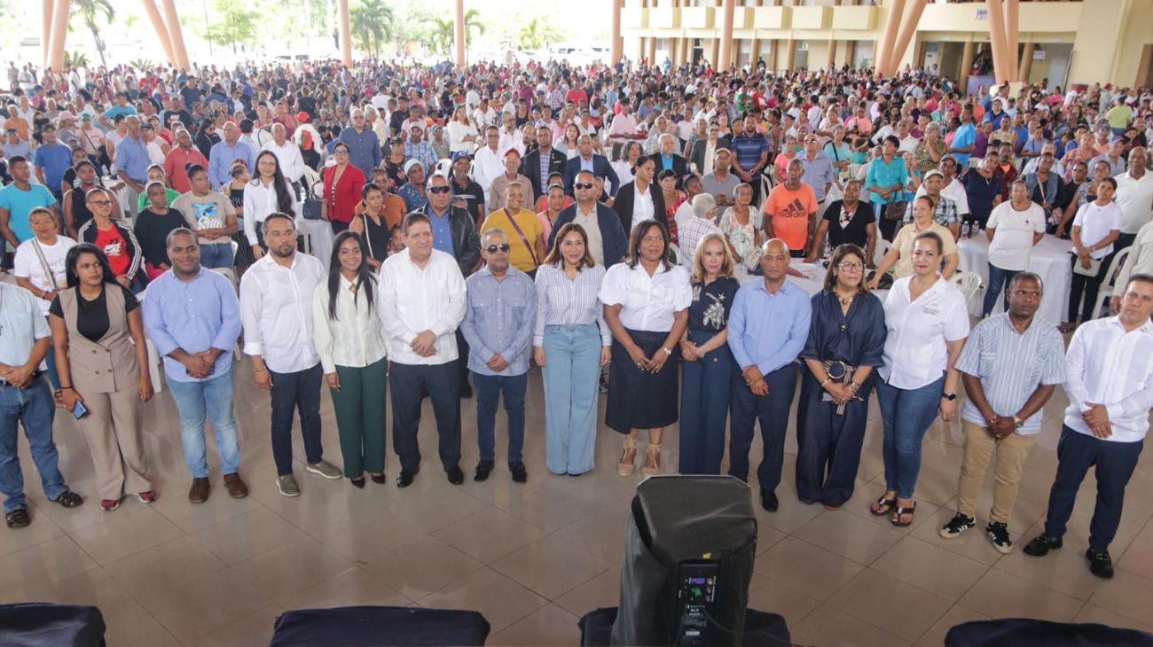 Supérate reúne a más de 2,000 personas en Bonao para fortalecer la protección social y el bienestar familiar
