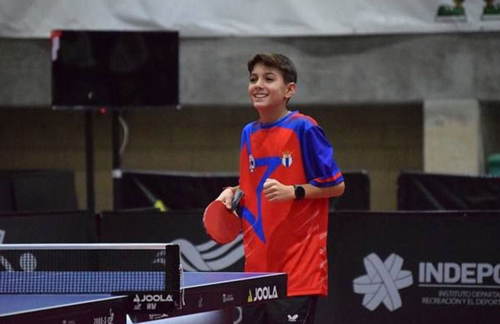 Cubano gana torneo de tenis de mesa en Santo Domingo