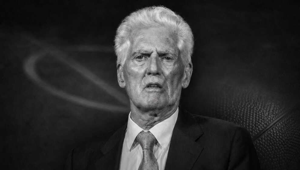 Luto en el baloncesto cántabro por la muerte de Moncho Monsalve, histórico entrenador de Cantabria Lobos