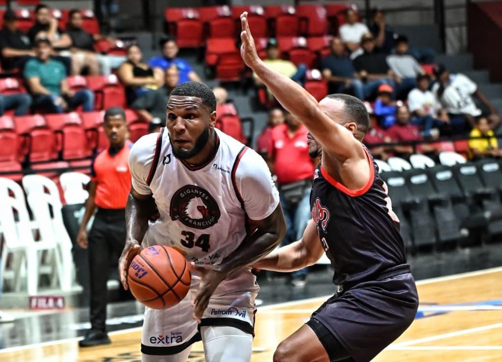 Gigantes extienden su invicto a seis tras vencer a los Leones en la LNB