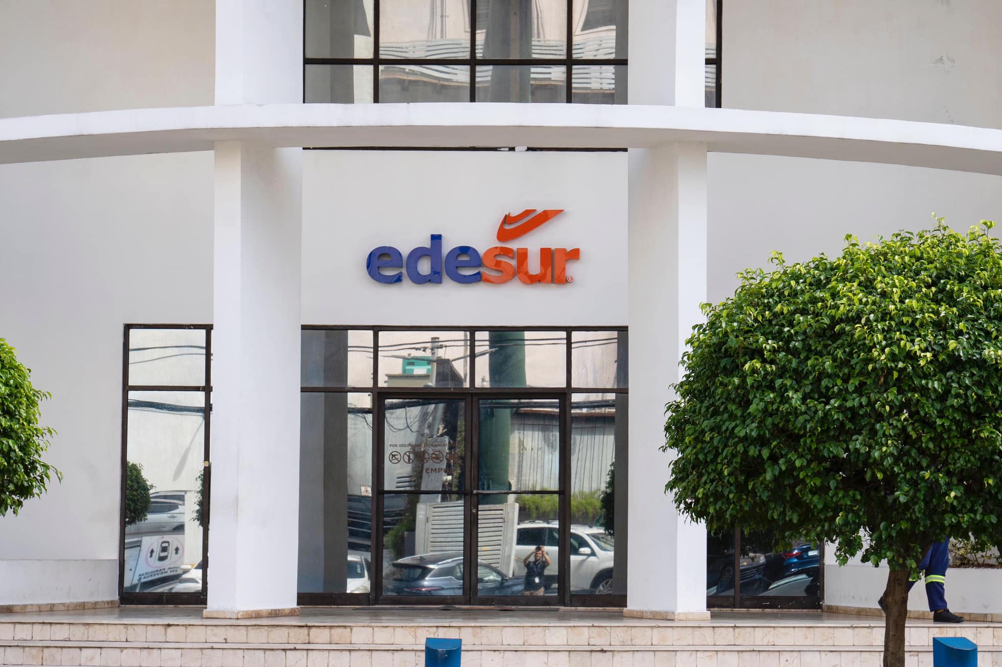 Edesur invertirá RD 669 millones para modernizar redes eléctricas y reducir pérdidas en Barahona