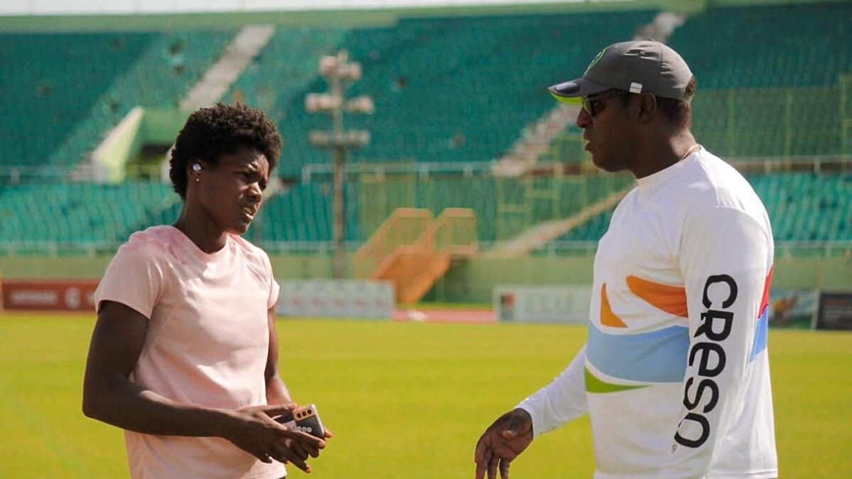 Entrenador favorece que Marileidy Paulino solo corra en 400 metros
