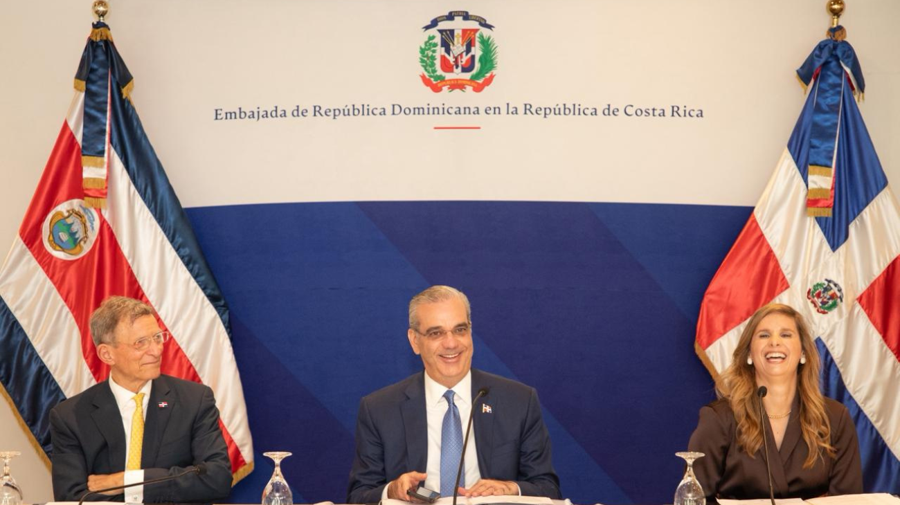 Presidente Abinader sostiene encuentro con empresarios de Costa Rica organizado por la Embajada Dominicana