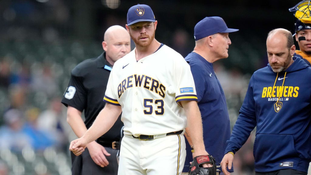 Brandon Woodruff ingresa a la lista de lesionados