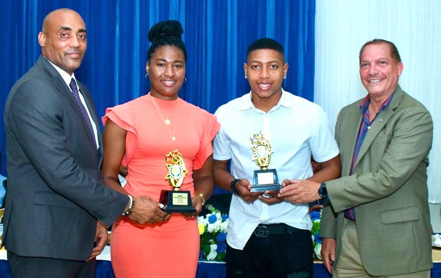 Premian a Paulino, Hodge y Solano los mejores en basket de San Pedro de Macorís