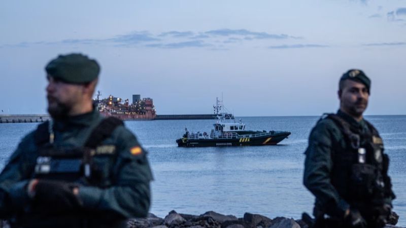 El crucero afectado por el hantavirus se aproxima a Tenerife, se espera que los pasajeros regresen a casa