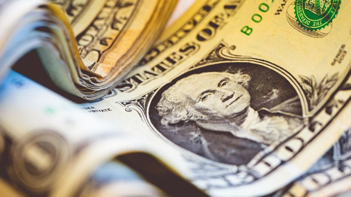El dólar vuelve a subir en Cuba y la MLC da otro salto en el mercado informal